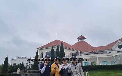 칭다오화산골프장 4명 플레이 딱 입니다.