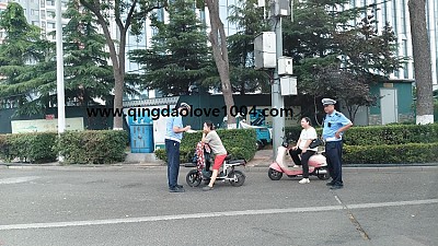 헬멧 검사 ㅋㅋㅋ